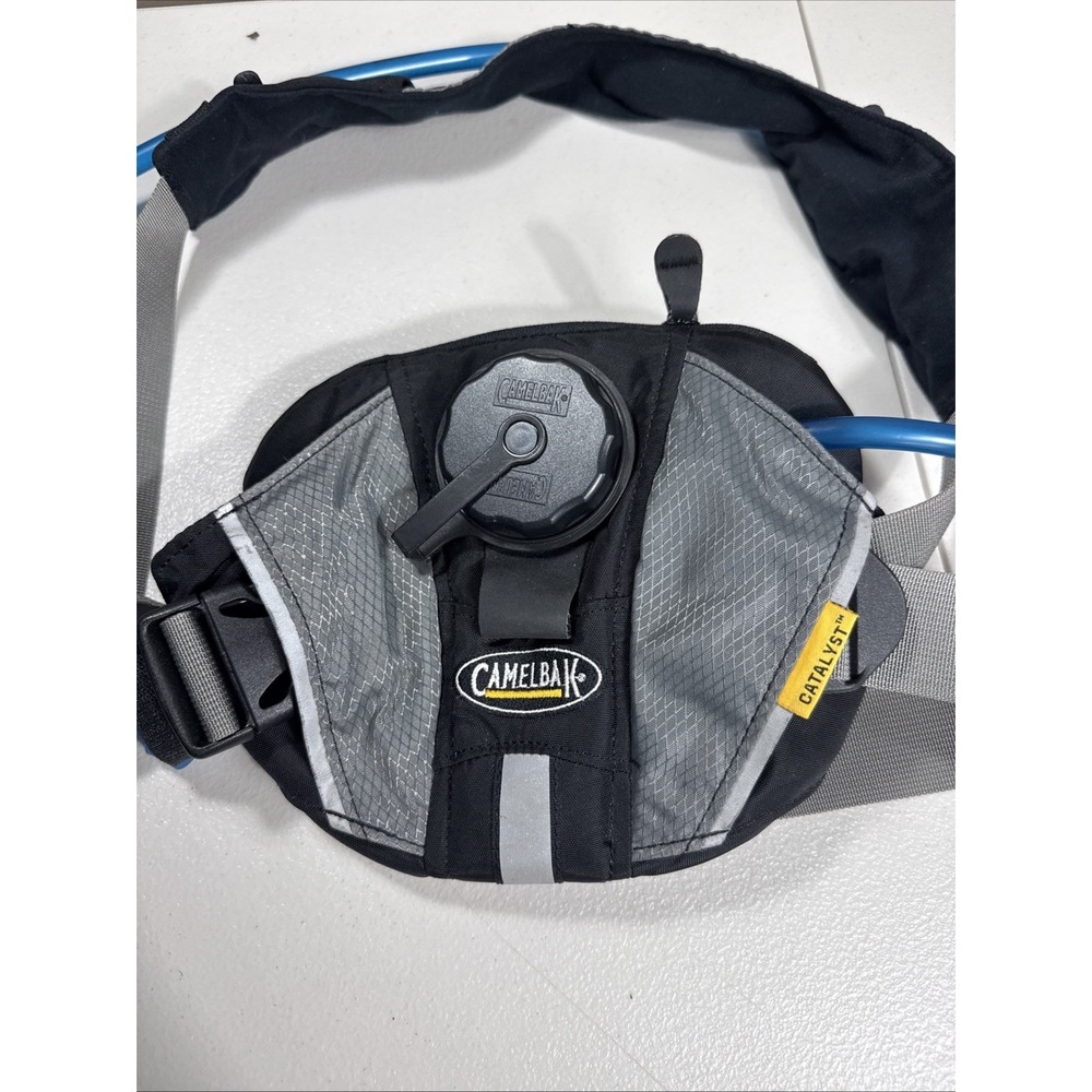 CamelBak Gray 45 oz 1.3 L Hydration Water Pack Hip Lumbar Flashflo w/Bladder